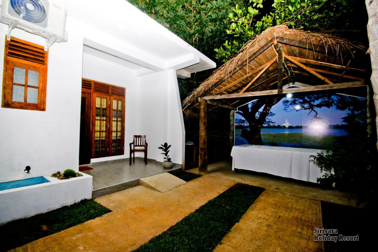 Sirisara Holiday Resort أنرادابورام المظهر الخارجي الصورة